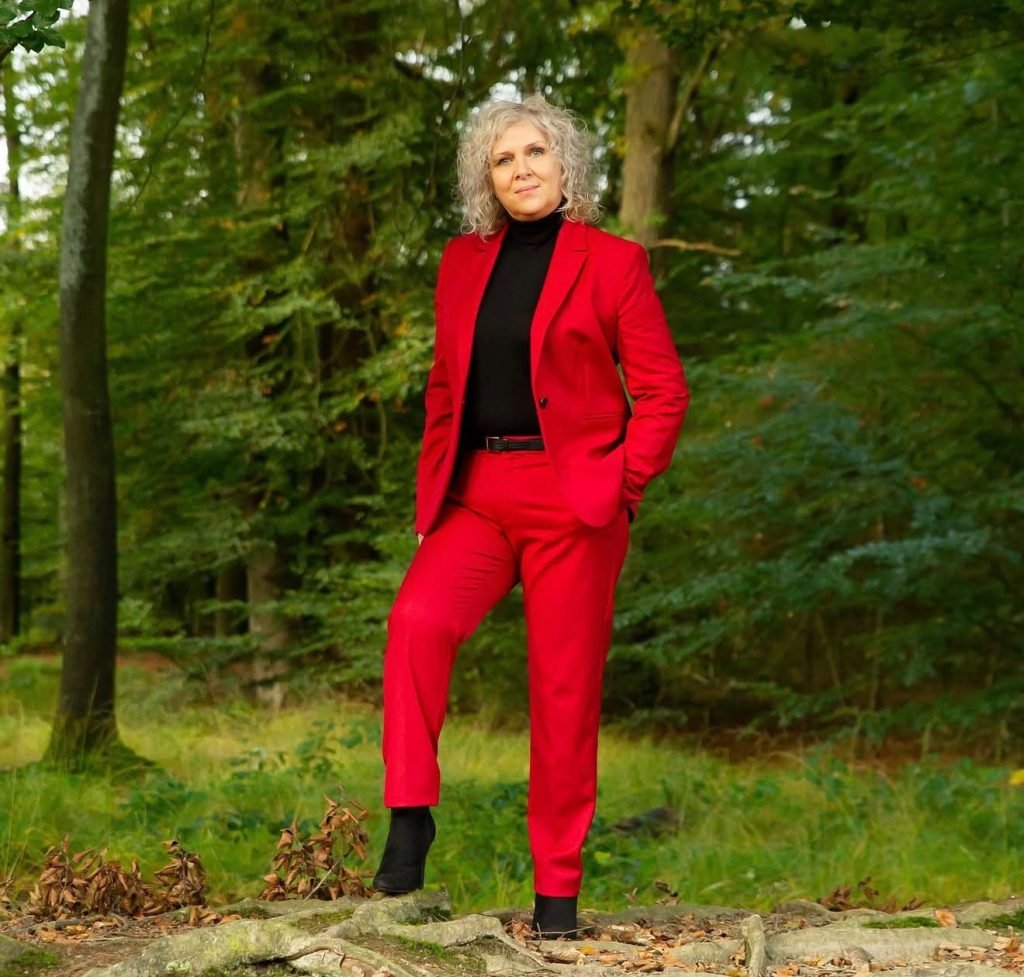 Will Hut-Doornik staat krachtig in het bos